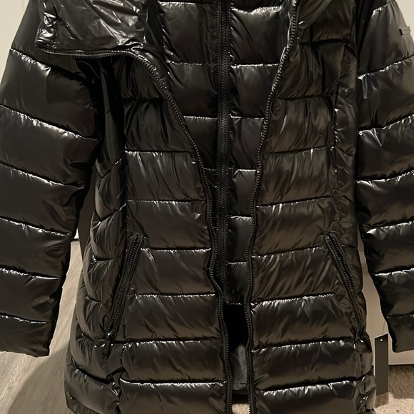 TAHARI Women's Shine Bibbed Hooded Puffer Coat - Picture 2 of 7